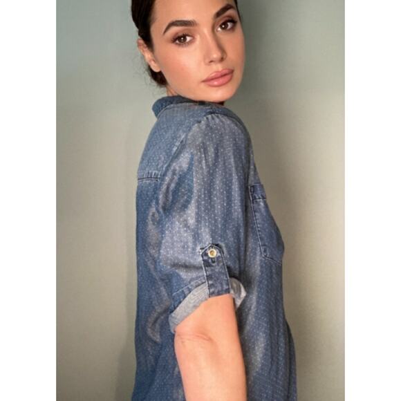 cloth & stone Tops - Cloth & Stone Anthropologie Button Down Denim Chambray Shirt Polkdots Sz M